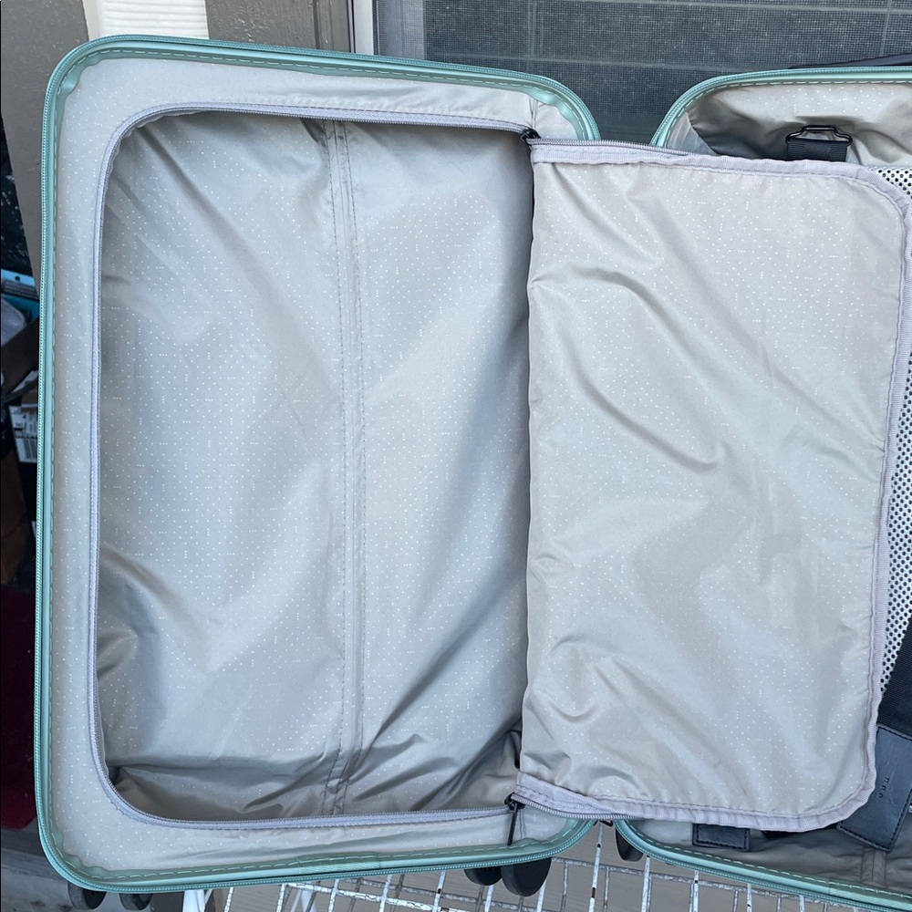 MONOS Luggage 22” Carry-On Pro Sage Green 36L Travel Rolling Wheels Luggage - Picture 14 of 16